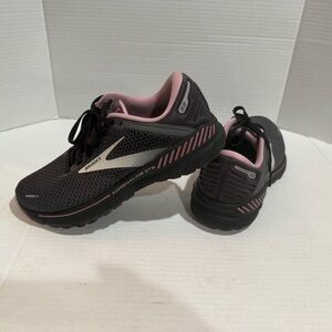 Brooks Adrenaline GTS 22 Women’s Running Shoes Gray Pink